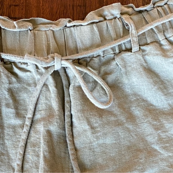 Princess Polly Sage Linen Short - Size 2 - Picture 4 of 7